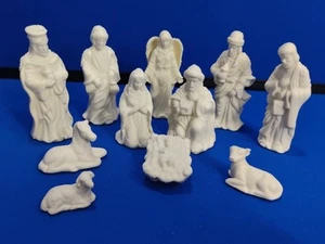 Nativity Set White Porcelain 11 Piece 4" World Bazaars - Cow Missing His Ears. - Picture 1 of 20