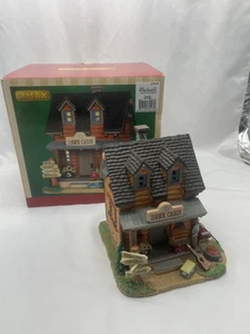 LEMAX 5 Hawk Cabin 2013 Christmas Fishing Camping Village House - Picture 1 of 9