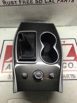 Portavasos de madera 18 INFINITI QX60 borde cromado vendido con interruptores de modo OEM  Foto 1 de 4