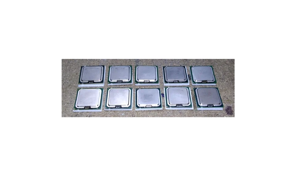 Lot de 10 processeurs INTEL SLACR - Photo 1/1