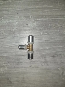 TEE ridotto a pressare multistrato 20x16x20 spess. 2,25 Valsir VS0170821 - Foto 1 di 1