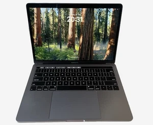 MacBook Pro 13,3 2018 i5-8259U 512GB 16GB Silver LAYOUT US - DIFETTI / ISSUES - Zdjęcie 1 z 9