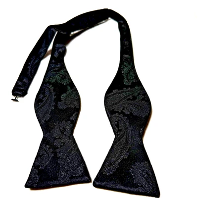 Pajarita ajustable Bruno Piattelli Roma seda clásica negra cachemira Foto 1 de 3