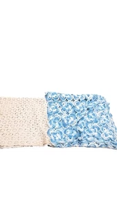 Vintage Handarbeit gehäkelt Tischläufer beige & blau Blumen rechteckig Stil 2 Stück - Bild 1 von 6