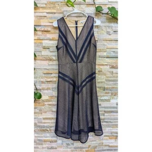 Aktuelles Air Kleid Spitze Etui Small Midi Gefüttert Geometrisch Cocktail Chic - Bild 1 von 4