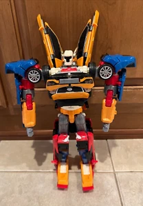 TOBOTS Transforming Space Robot SPORTS Kia AUTO ROBOTER - Bild 1 von 17