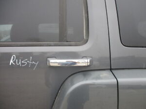 Used Exterior Door Handle fits: 2008  Hummer h3 door back chrome Grade A