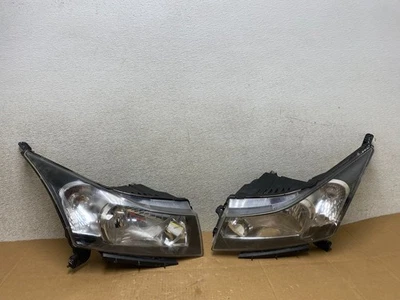 Conjunto de faróis de halogênio esquerda+direita Chevrolet Cruze 2011 a 2015 V4877 DW - Imagem 1 de 4