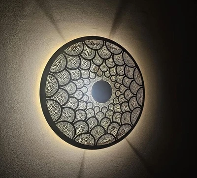 Antiguo aplique de pared de latón redondo marroquí, lámpara de pared de latón Foto 1 de 4