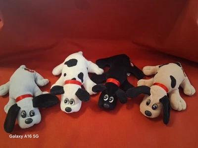 Setvof 4 Pound Puppies. - Image 1 of 4