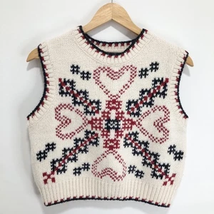 Cremefarbener Strickpullover Weste Herzmuster Primark klein süß Stil cropped kurz - Bild 1 von 12
