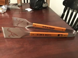 Atlanta Braves Grill-A-Tongs - Bild 1 von 2