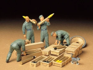 35188 Tamiya 1/35 Model Kit WWII German Tank Ammo-Loading Crew Model Kit Figure - Picture 1 of 4