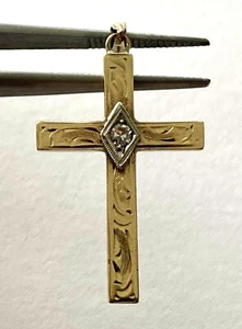 Vintage ESEM Co 10K Yellow Gold Diamond Religious Pendant Etched Ladies Cross - Picture 1 of 12