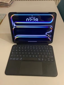 Magic Keyboard Logitech Combo Touch Keyboard Case iPad Pro 11 cali (M4) 2024 - Zdjęcie 1 z 4