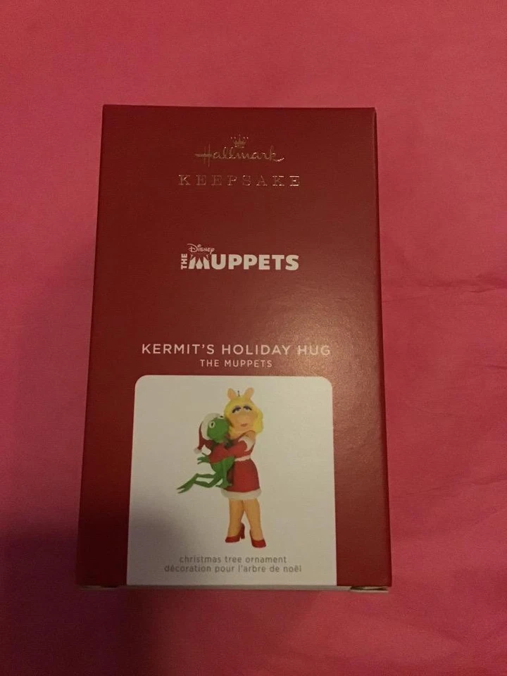 Hallmark Keepsake Ornament 2021 Muppets Kermit’s Holiday Hug Miss Piggy new