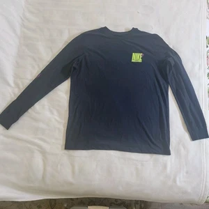 Nike Sportswear T Shirt Mens Sz Lg Long Sleeve Shirt Navy Blue Sports & Fitness - Picture 1 of 15