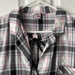 Victoria's Secret Pajama Set Flannel Women Plaid 2 Piece Long Sleeve Pants - Picture 1 of 10