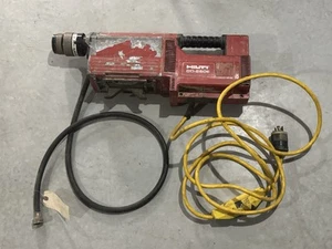 Taladro de núcleo HILTI DD-250E solo usado buen estado 33,7 lb - hormigón de alta resistencia - Imagen 1 de 8