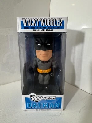 2011 原装 Funko DC 宇宙蝙蝠侠古怪摇头娃娃(全新) — 第 1/4 张图片