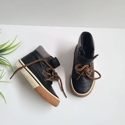 Zapatos altos negros Parker & Skye para niños talla 8 Foto 1 de 4