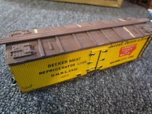 HO Scale Decker Meat 36' Refrigerator Car #2532 (LC1030) - Picture 1 of 2