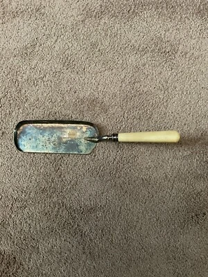 Raschietto briciole argento vintage EPNS OTTIMO OGGETTO DA COLLEZIONE mano bachelite - Immagine 1 di 4