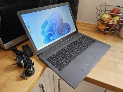 HP Pavilion 250 G7 Intel 240GB SDD 4GB DDR4 RAM Win 11 Webcam HDMI 15.6 Laptop - Image 1 of 4