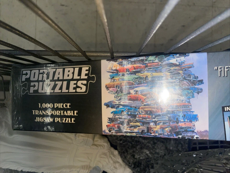 Quebra-cabeça Dale Klee's Fifties Junkpile 1000 peças 57 carros Chevy NOVO LACRADO - Imagem 1 de 1