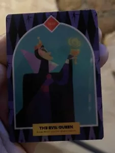 Disney Biancaneve Regina Cattiva Strega Strega Chiave Magica Villain Card Disneyland DCA Nuovo - Foto 1 di 3