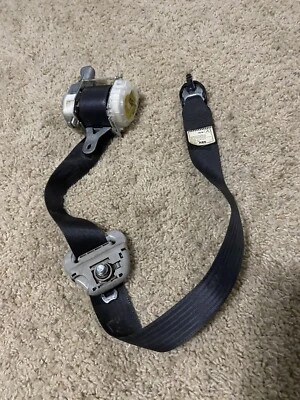 03-04-05-06-7-08 Pontiac Vibe Conjunto de cinturón de seguridad con canastilla delantera izquierda Retractor OEM Foto 1 de 4