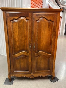 Ethan Allen Country French Collection Armoire Media Cabinet - EUC! - Picture 1 of 20