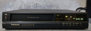 PANASONIC NV-J11 VIDEOREGISTRATORE VHS 3 TESTINE CON TELECOMANDO  - Foto 1 di 10