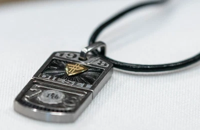 Ожерелье мужское Diesel только храбрая черная кожа вместо цепи 23 дюйма - Изображение 1 из 2