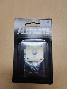 Cream Plastic Square Jack Plate for Gibson Les Paul® Guitar Etc AP-0633-028 - Picture 1 of 1