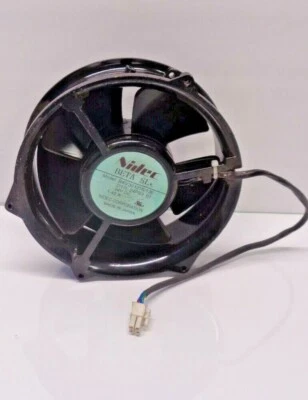 NIDEC BETA SL BKV301216/130 D17L-24PS301 24 VDC 1.4 A 4 PIN INDUSTRIAL FAN - Image 1 of 4