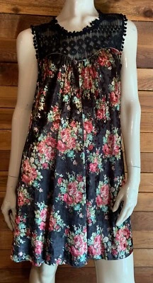 VESTIDO DE TERCIOPELO FLORAL TALLA MEDIANA UMEE NUEVO CON ETIQUETAS #16015 Foto 1 de 4