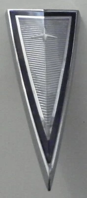 1979 TRANS AM 10-ЛЕТИЕ ПЕРЕДНИЙ БАМПЕР ОРИГИНАЛЬНЫЙ ОСТАВШИЙСЯ В ЖИВЫХ ЭМБЛЕМА - Изображение 1 из 4