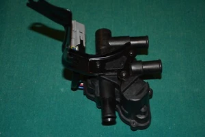 601-021 Hybrid Coolant Control Valve for 2004-2009 Toyota Prius 16670-21010 - Foto 1 di 6