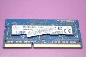Hynix 2 GB 1Rx8 PC3-12800S HMT325S6EFR8C-PB -30E - Imagen 1 de 3