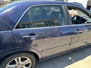 HONDA ACCORD 7TH GEN 09/2003-10/2007 RIGHT REAR DOOR SHELL SEDAN CM VIN MRHCM - Picture 1 of 12