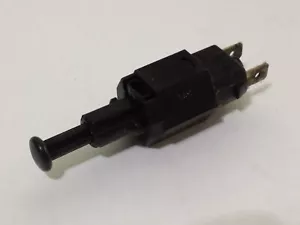 Interruptor de luz de freno Intermotor 51720 - Imagen 1 de 1