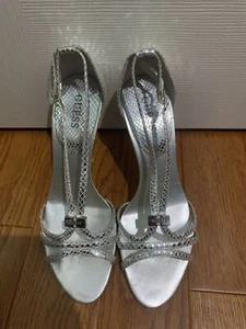 women’s guess high heel size 7M - Picture 1 of 4