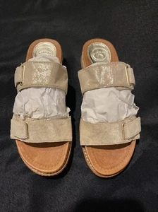 NEU OHNE ETIKETT ~ DAMEN NURTURE TAUPE GOLD WILDLEDER SANDALEN GRÖSSE 6,5 - Bild 1 von 7