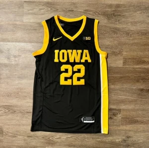 Men’s Caitlin Clark #22 Iowa Hawkeyes Black Gold Stitched Jersey Size Large NWT - Picture 1 of 3