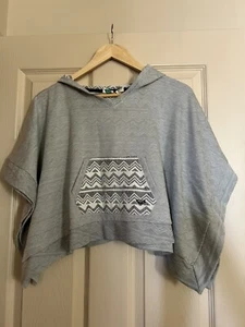 ROXY GIRLS GREY TRIBAL AZTEC POCKET HOODIE PONCHO SIZE 7 XS - Picture 1 of 2