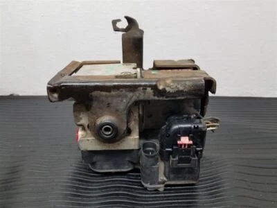00-02 Chevrolet Suburban 1500 Conjunto de bomba ABS con tracción OEM 88982293 Foto 1 de 4