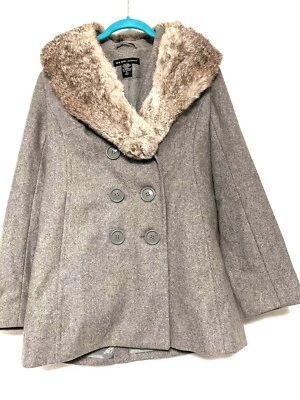 Abrigo gris New York & Company cuello de piel sintética mezcla de lana talla 4 nuevo sin etiquetas abrigo guisante Foto 1 de 4