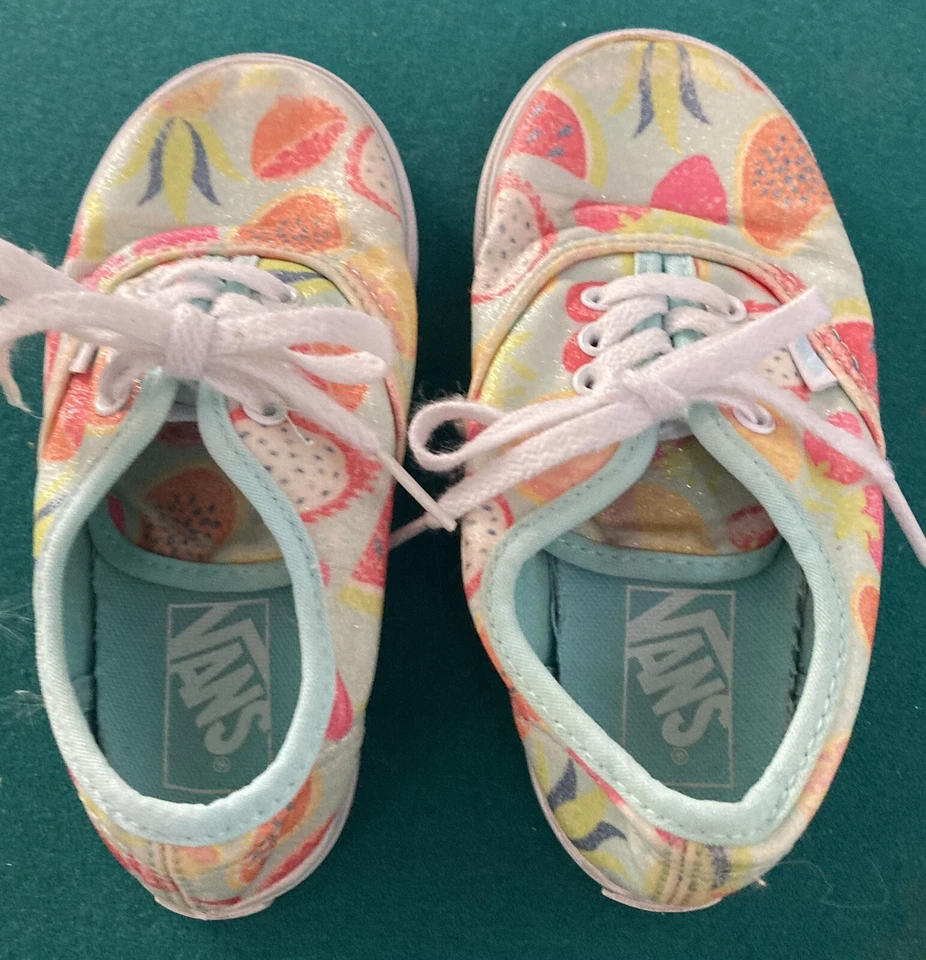 Vans шнурует вверх обувь размер ребенка ясельного возраста 9 многоцветный с фруктами. В отличном состоянии! - Изображение 1 из 4