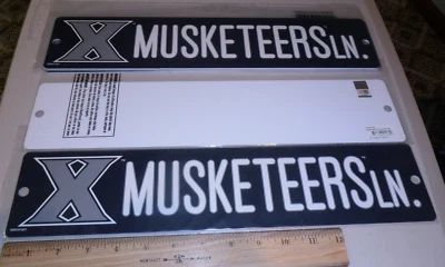 1 New in Pack Xavier Musketeers University Plastic Street sign 16" x3 3/4" RICO - Image 1 of 2